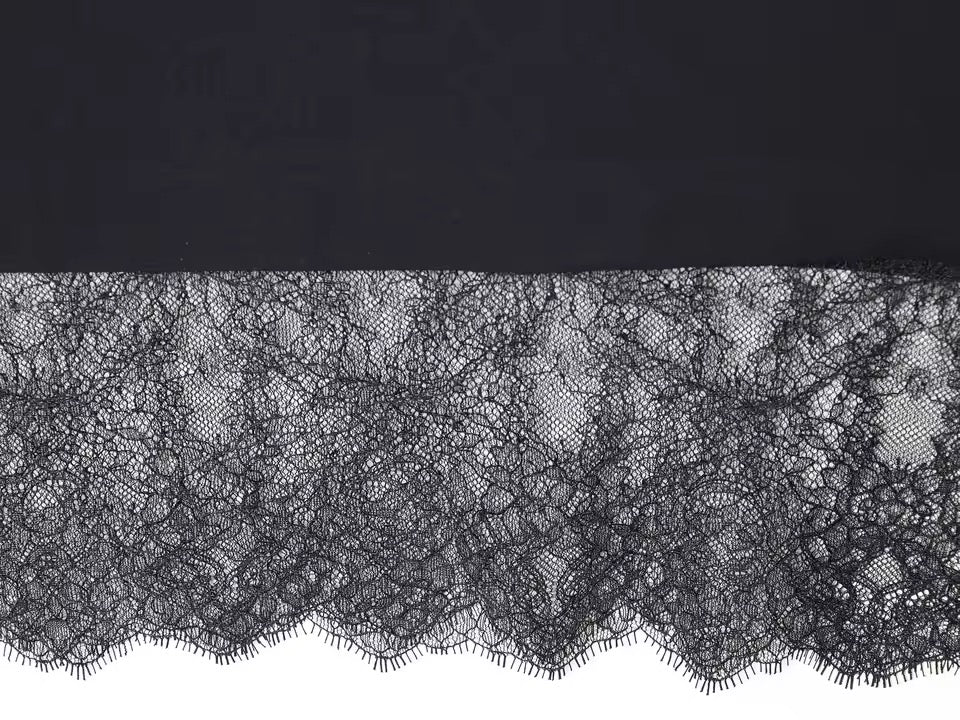 Elegantes Spitzen-Blazer-Minikleid