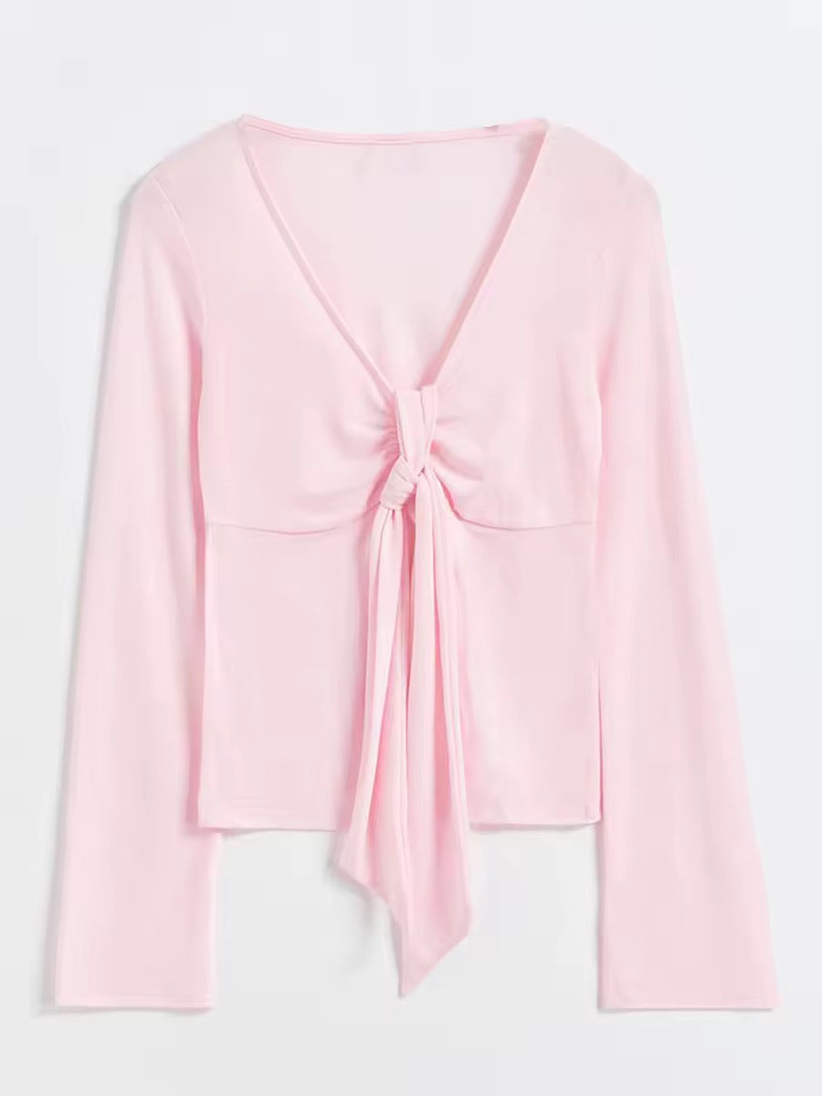 Feminines Oberteil mit Knotendetail