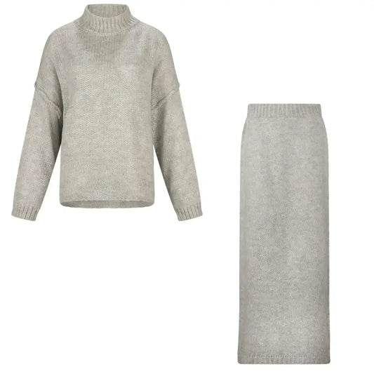 Strick-Set aus Pullover & Rock