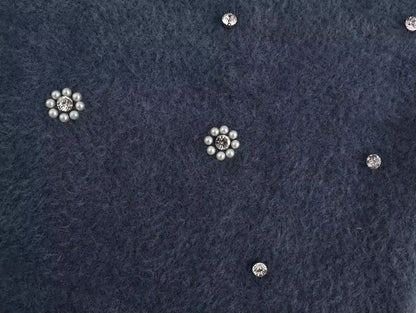 Luxury Pearl – Kunstpelz Kleid mit Perlen-Deko