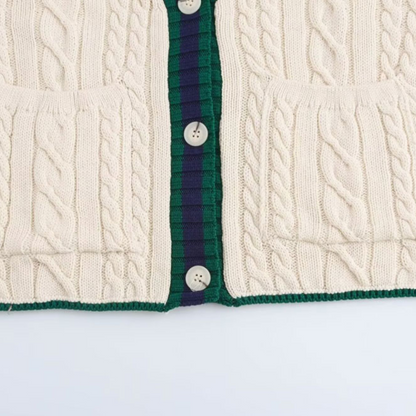 Leonie Strickjacke
