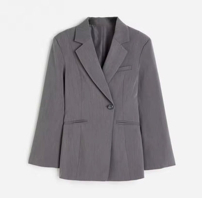 Amelia Blazer
