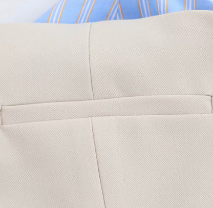Patchwork Elegance – Gefaltetes A-Linien Kleid