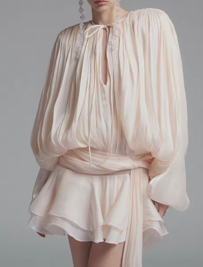 Molly Schnür-Minikleid