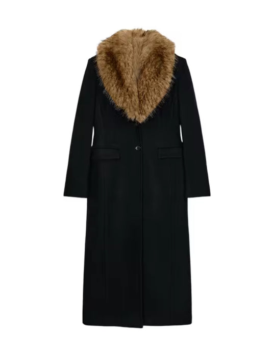 Taillierter Chapelle Mantel mit Kunstfellkragen